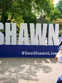 Large #SeeShawnLive event letters